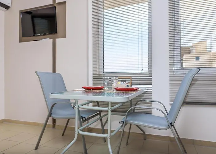 Sergios Apartments 4